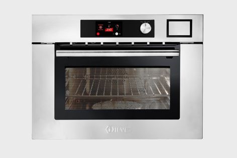 Professional Plus ovens are fitted with electronic temperature control and an array of functions for perfect cooking.