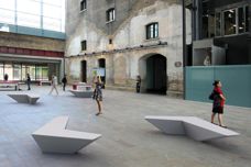 Concrete urban furniture by Bellitalia