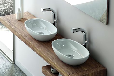 Victoria & Albert’s Barcelona 48 basins are ideal for use in a “his and hers” configuration.